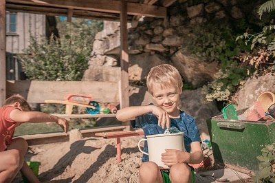 Zeit zum Sandspielen, © Einkehrhof Poggau Zeit zum Sandspielen, © Einkehrhof Poggau