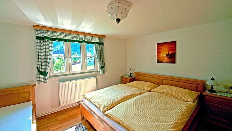 Ferienhaus Eva Deufl - Wohnung Heuboden - Schlafzimmer, © Ferienhaus Eva Deufl Ferienhaus Eva Deufl - Wohnung Heuboden - Schlafzimmer, © Ferienhaus Eva Deufl