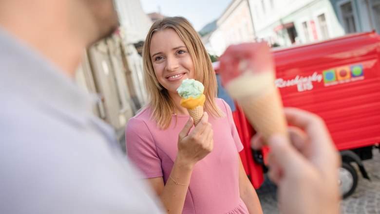 Hausgemachtes Eis genießen, © schwarz-koenig.at Hausgemachtes Eis genießen, © schwarz-koenig.at
