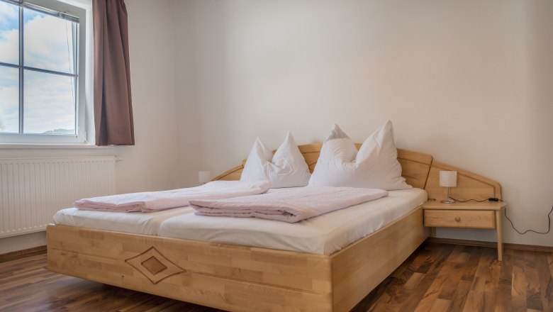 Schlafzimmer 1 im Ferienhaus Weitental, © Gerald Demolsky Schlafzimmer 1 im Ferienhaus Weitental, © Gerald Demolsky