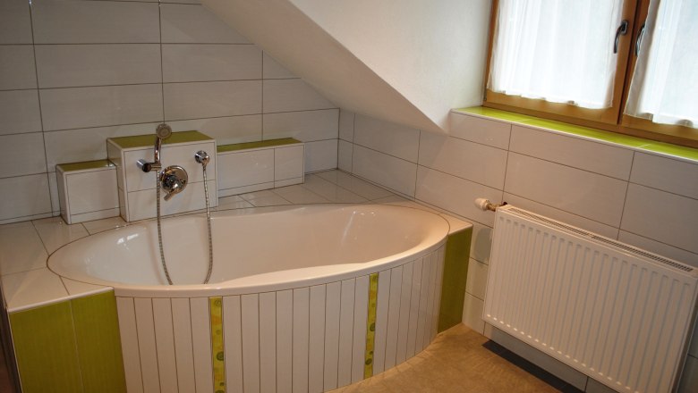 Badezimmer - sogar mit Badewanne, © Patrick Leitner Badezimmer - sogar mit Badewanne, © Patrick Leitner