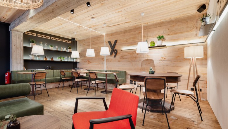 Ybsilon 9 Das Kaffeehaus, © Stoebich Siegfried Ybsilon 9 Das Kaffeehaus, © Stoebich Siegfried