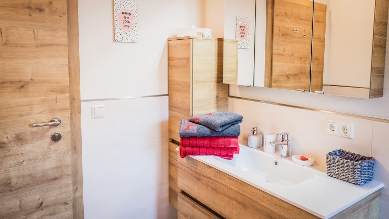 Rote Ferienwohnung - Bad/WC, © Ludwig Fahrnberger Rote Ferienwohnung - Bad/WC, © Ludwig Fahrnberger