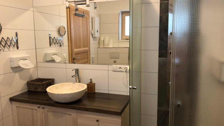 Haus Royal, Badezimmer, © Matyas Boglarka Haus Royal, Badezimmer, © Matyas Boglarka