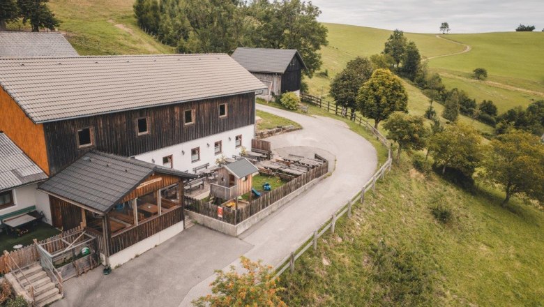 Mostheuriger Almhaus Hochkogel, © Gerald Demolsky Mostheuriger Almhaus Hochkogel, © Gerald Demolsky