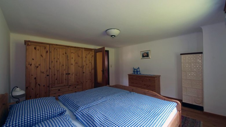 Ferienhaus Eva Deufl - Wohnung Heuboden - Schlafzimmer, © Ferienhaus Eva Deufl Ferienhaus Eva Deufl - Wohnung Heuboden - Schlafzimmer, © Ferienhaus Eva Deufl