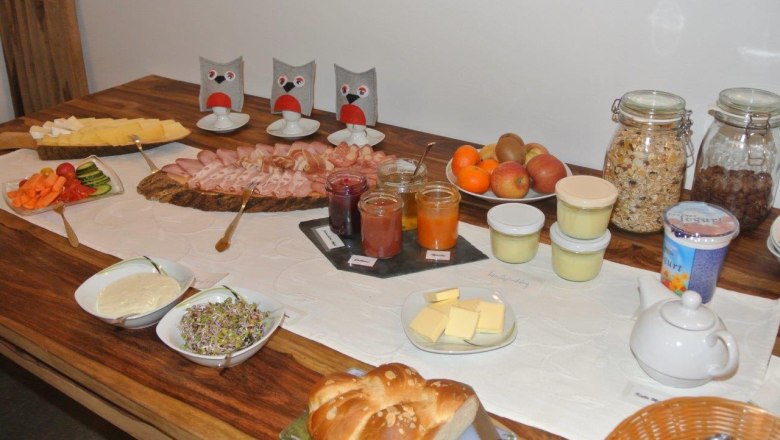 Das Fr&uuml;hst&uuml;cksbuffet l&auml;sst keine W&uuml;nsche offen, &copy; Carina Korntheuer