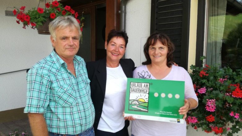 Familie Buber empf&auml;ngt die G&auml;ste herzlich., &copy; Familie Buber