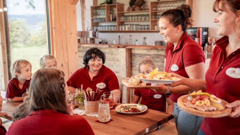 Gemeinsam schmeckt's am besten, &copy; Gerald Demolsky