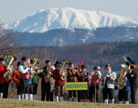 Das Josefifest l&auml;utet die Fr&uuml;hlingssaison am Panoramah&ouml;henweg ein, &copy; weinfranz.at