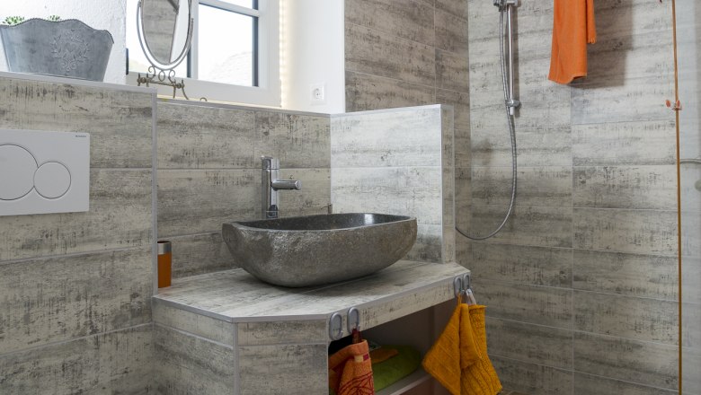 Badezimmer, &copy; Hanni Reichlin