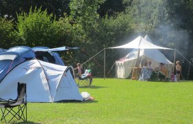 Camping Life am XXL Zeltplatz, &copy; KTech