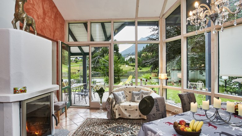 Wintergarten/ Wohnraum Ferienwohnung &Ouml;tscher, &copy; FotoLois.com, Alois Spandl