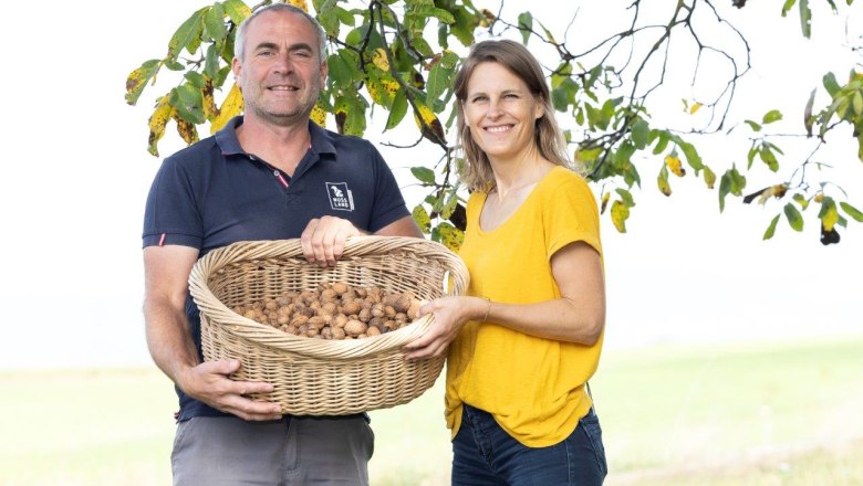 NUSSLAND, die Nussknacker die veredeln, &copy; Theo Kust