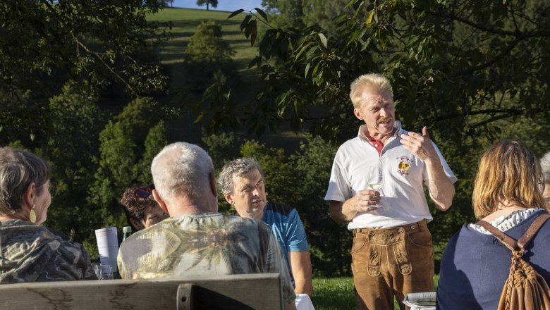 Adelsberger Bio-Most&Saft, &copy; Theo Kust